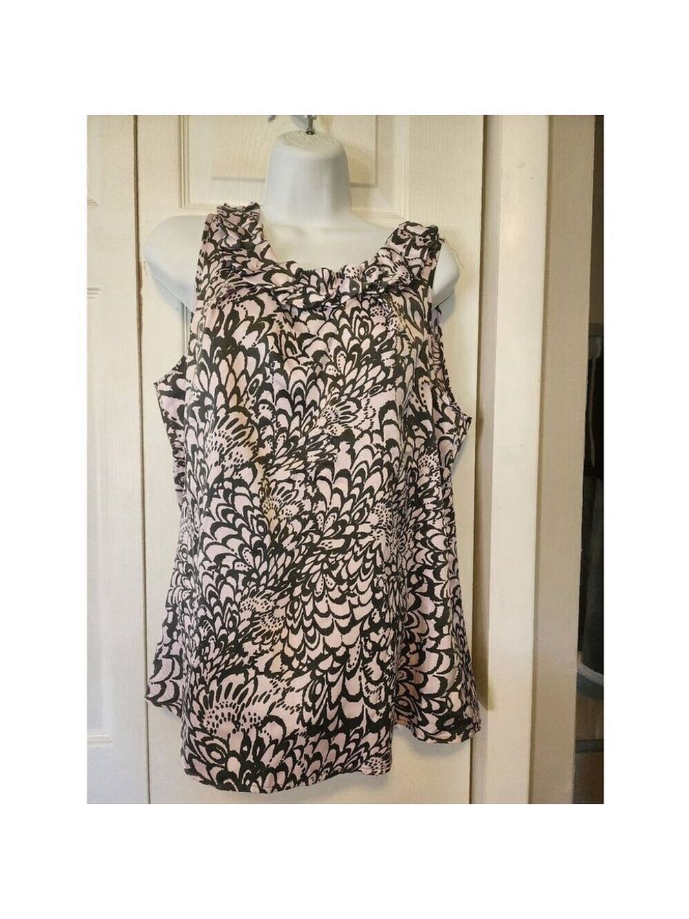 Banana Republic Pink and Gray Blouse